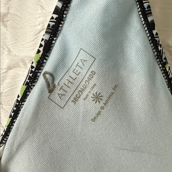 Athleta Swimsuit Top - Picture 2 of 5